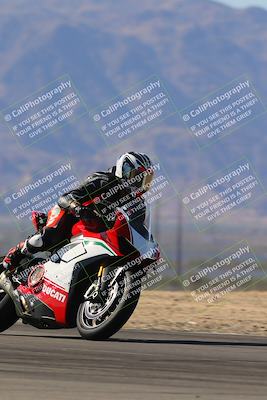 media/Nov-11-2023-SoCal Trackdays (Sat) [[efd63766ff]]/Turn 8 Set 2 (1040am)/